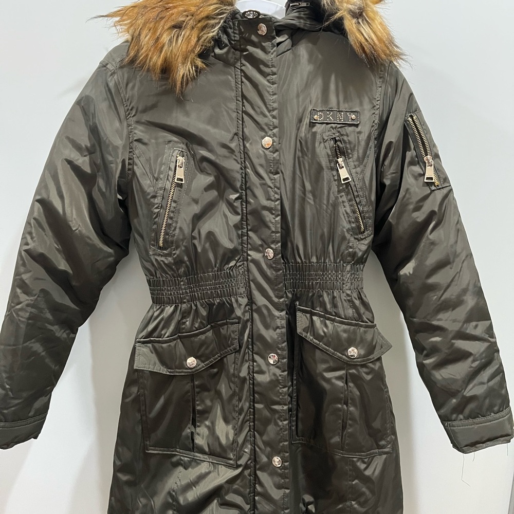 DKNY kid size L ,army green, with removable fur hood jacket.
